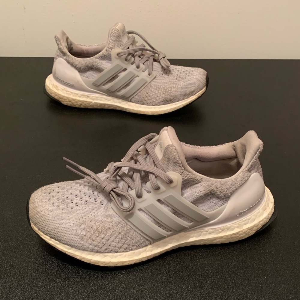 Adidas Womens Ultra Boost 5.0 DNA GX4104 Gray Running Shoes Sneakers Size 6